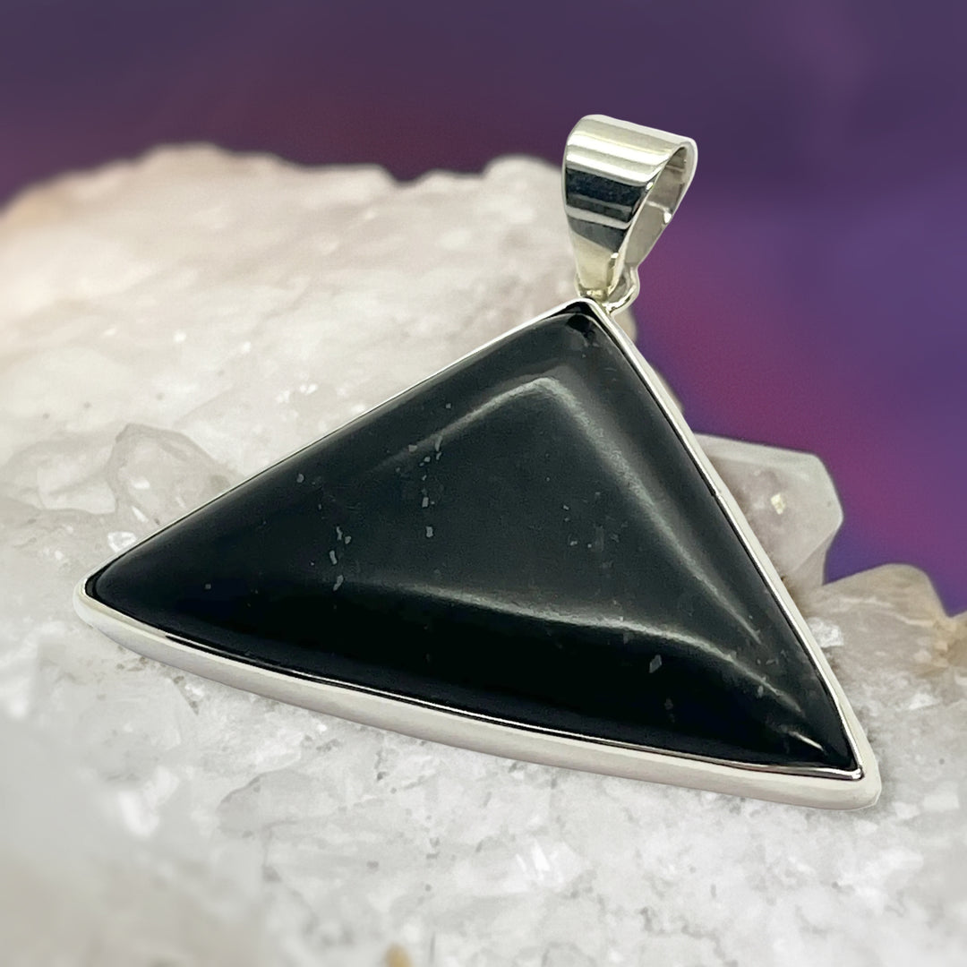 Pendant Jade Black Trianglar 3.6 cm
