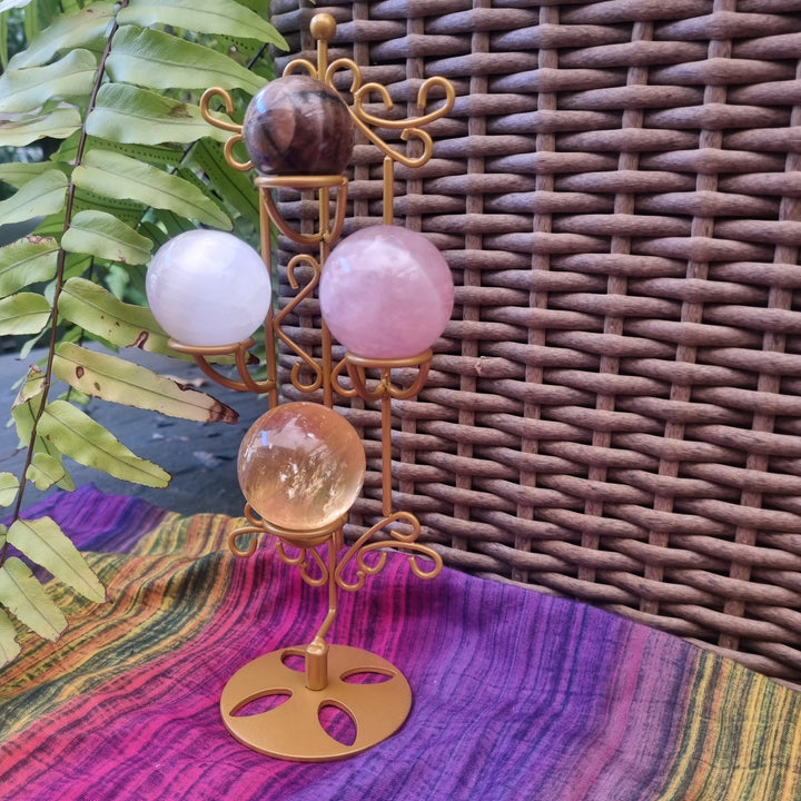 Sphere Stand Gold Coloured | Carpe Diem with Remi