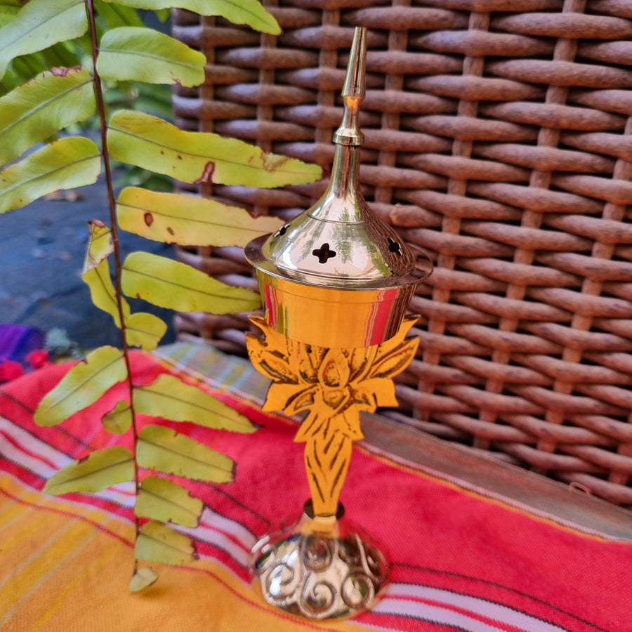 Incense Burner Lotus Brass | Carpe Diem with Remi