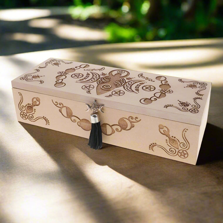 Box Goddess Wooden 24 cm