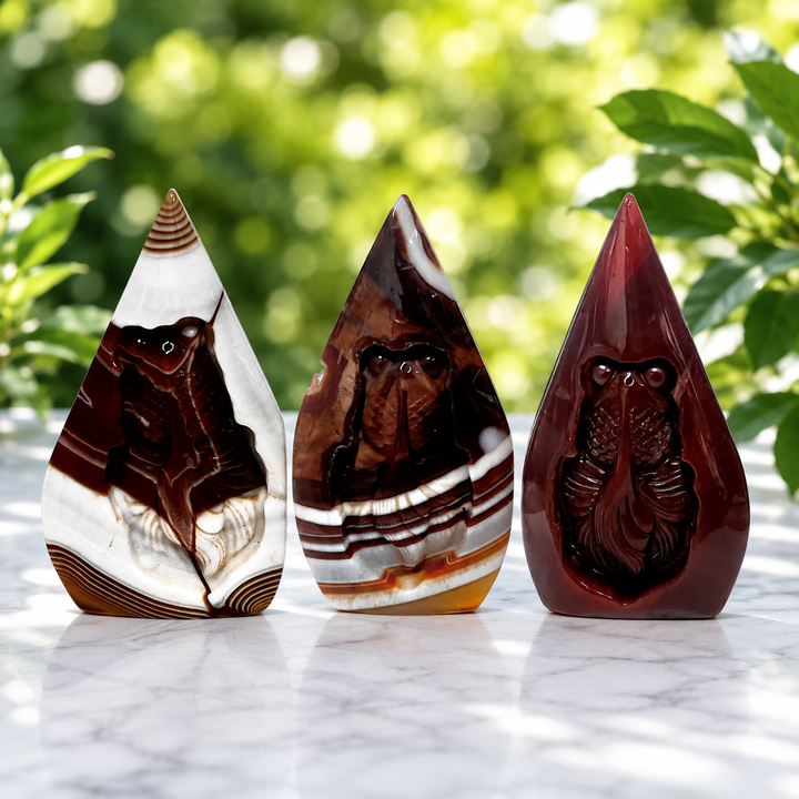 Flame Sardonyx Carved Goldfish 8.3 cm