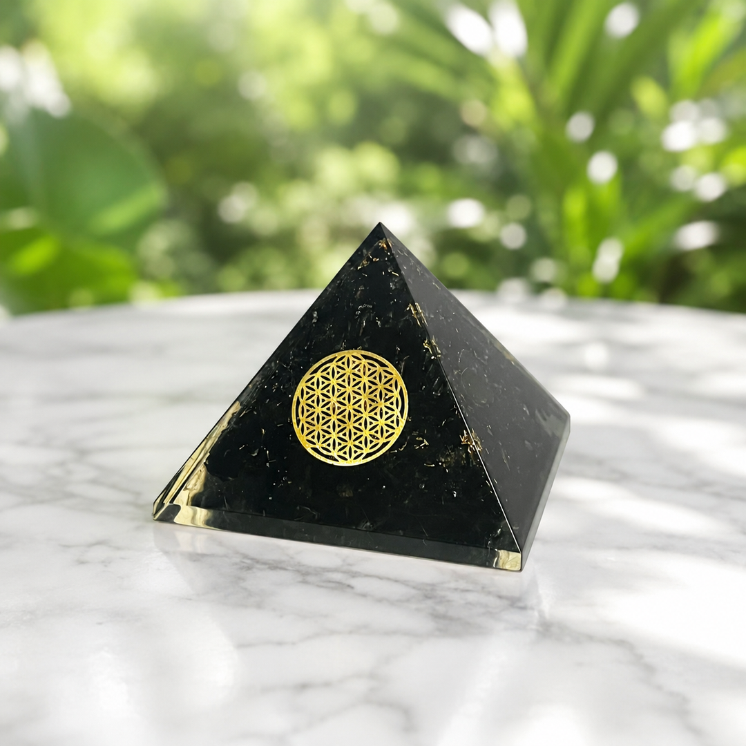 Pyramid Black Obsidian Orgonite Flower of Life 5.1 cm