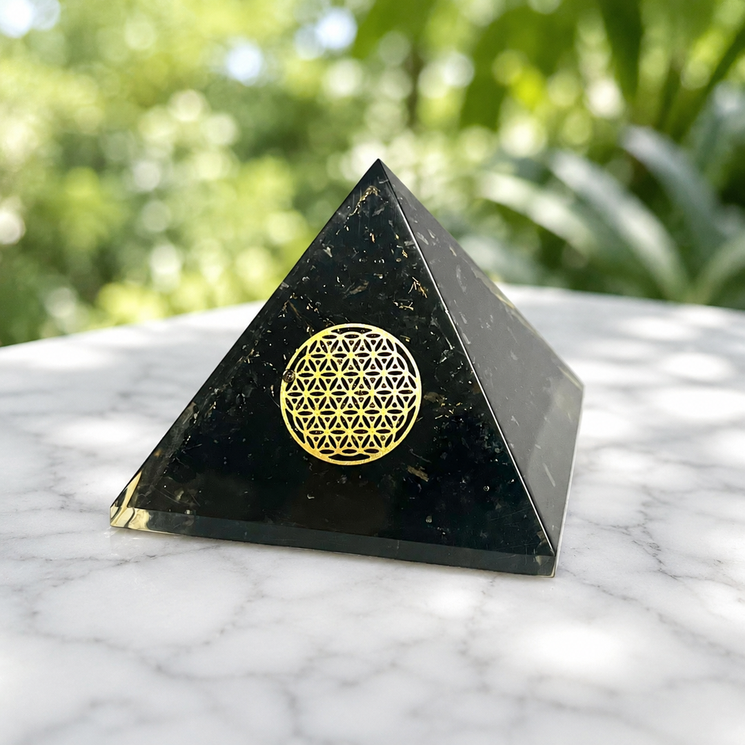 Pyramid Black Tourmaline Orgonite 6 cm