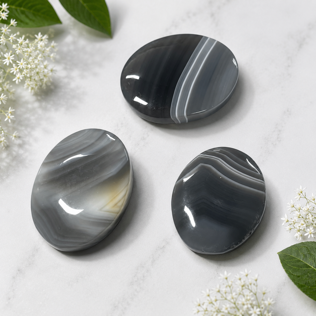 Palm Stone Grey Agate Assorted
