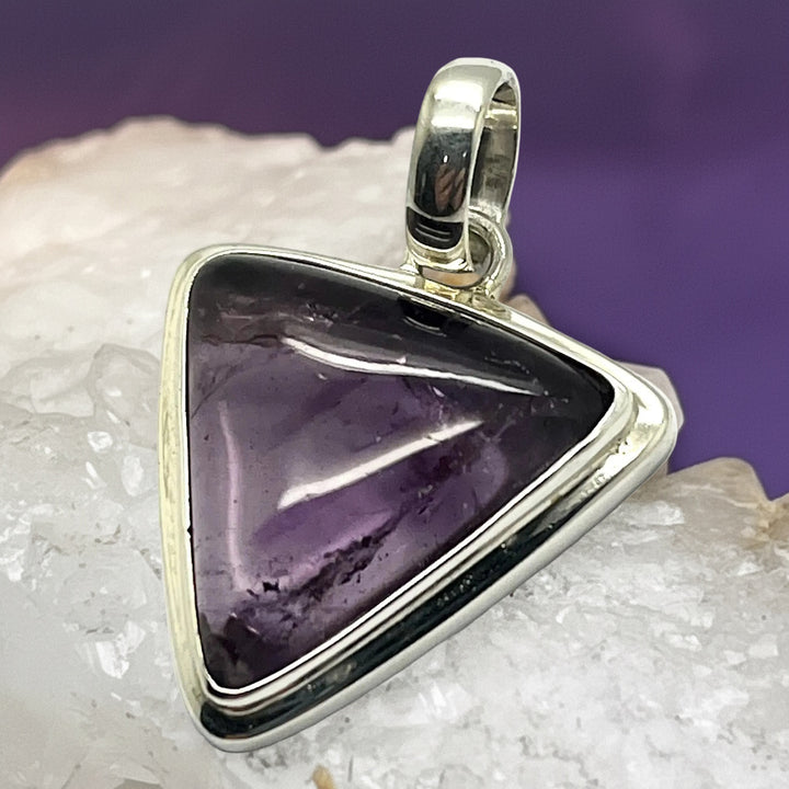 Pendant Amethyst Triangle 3.4 cm