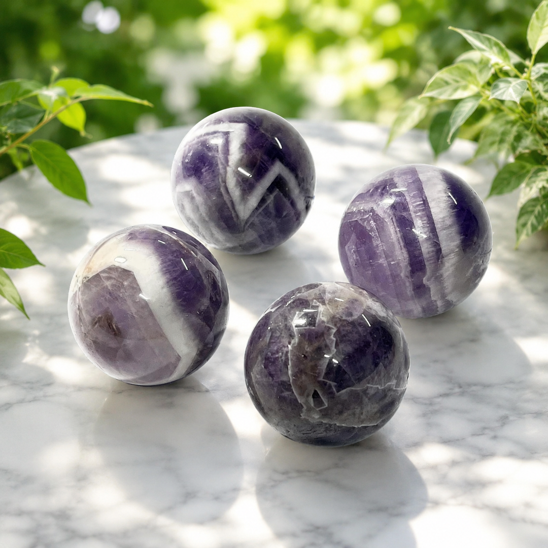 Sphere Dream Amethyst 2.8 cm
