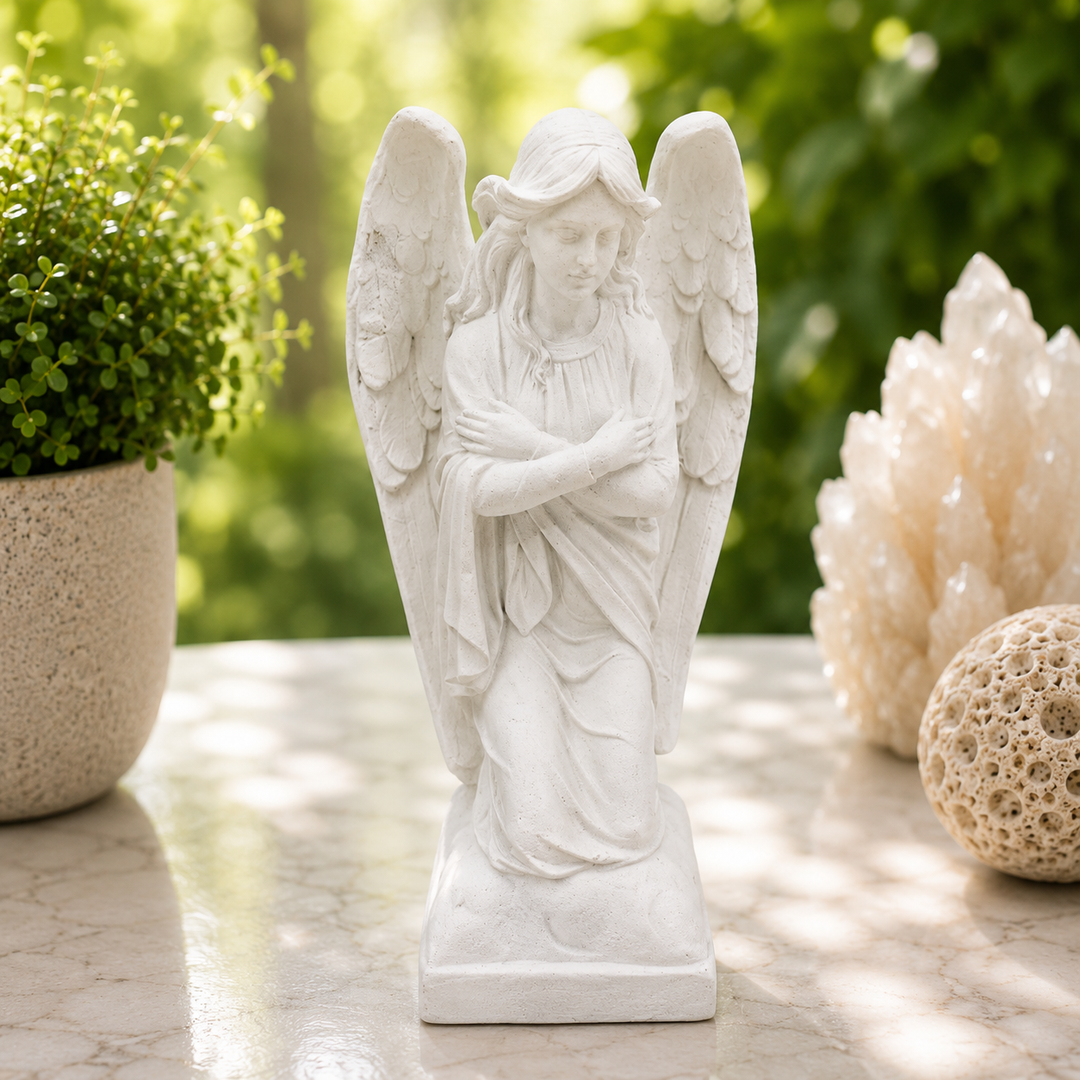Statue Angel Kneeling White 54 cm - Instore Only