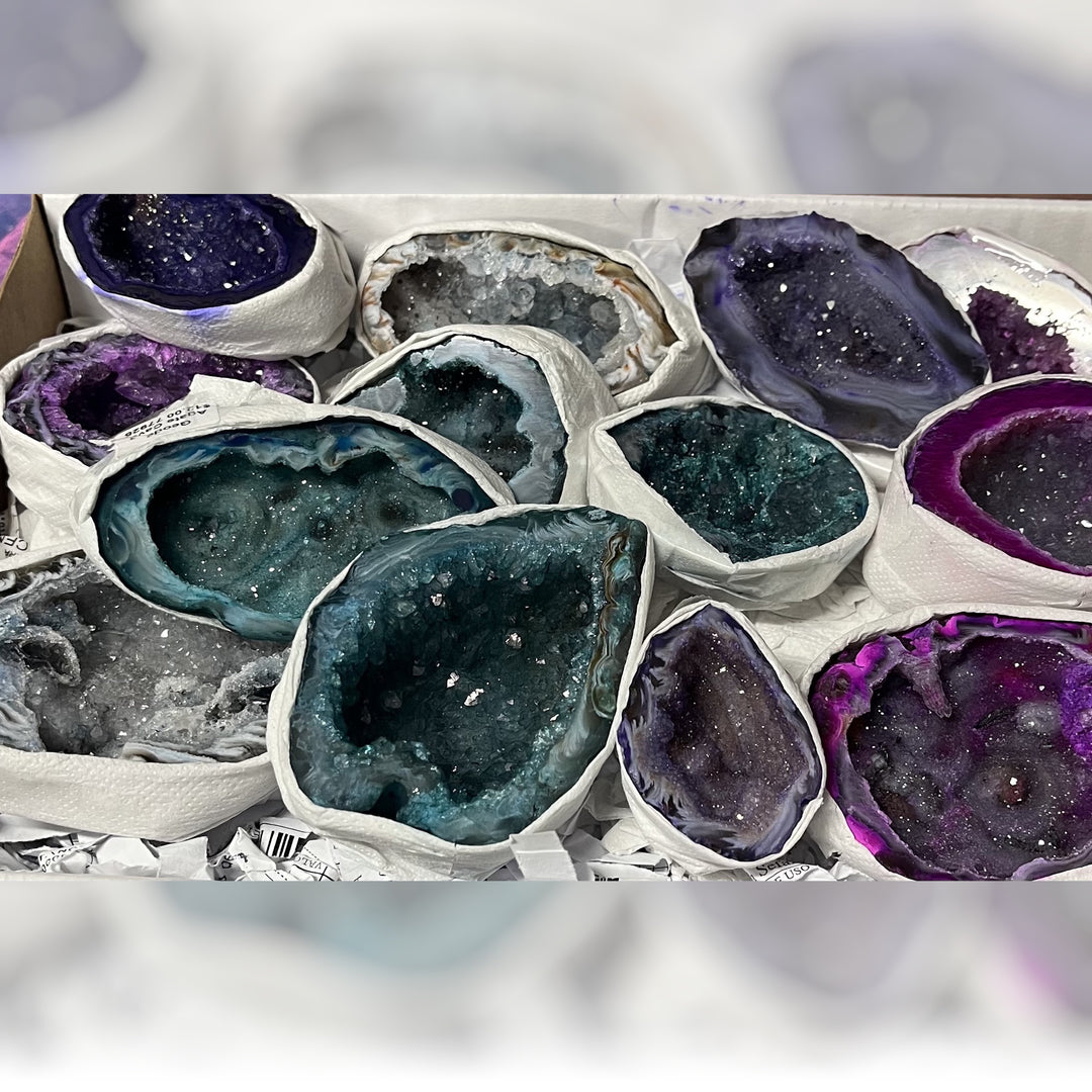 Geode Agate Cave Assorted Colours