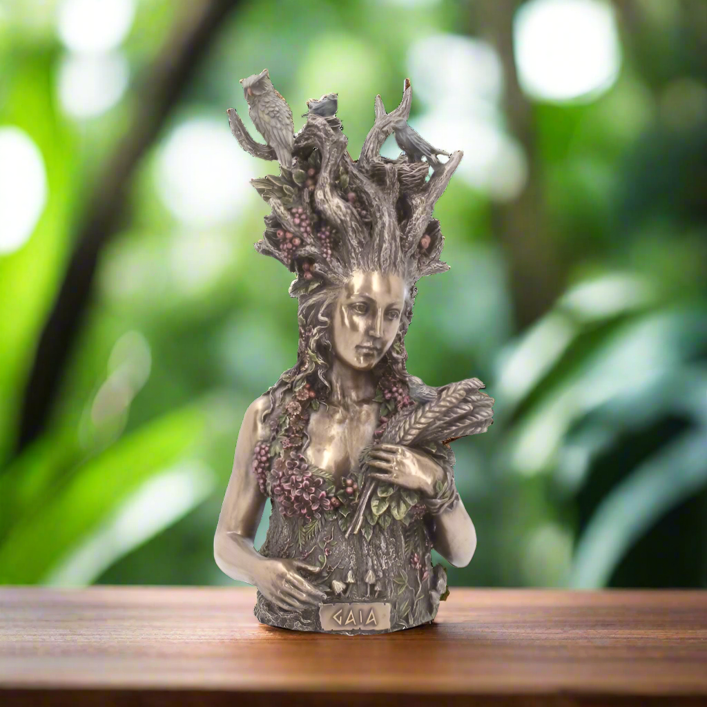 Mother Earth Gaia 26 cm