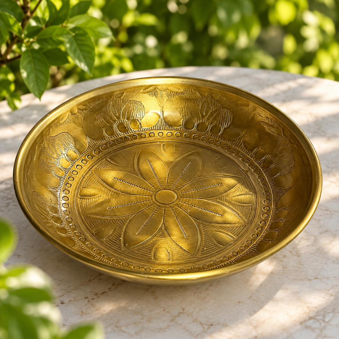 Bowl Gold Finish Caved 20 cm - Instore Only