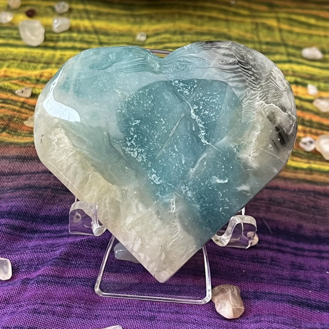 Heart Caribbean Calcite 5.8 cm