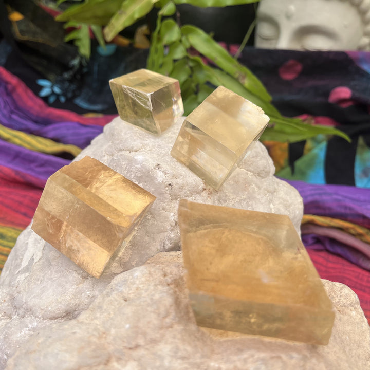Iceland Spar Gold Double Refraction