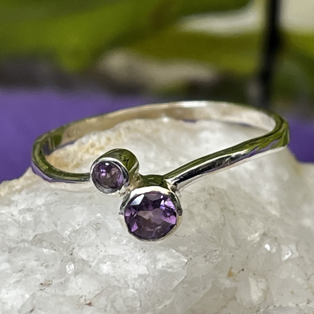 Ring Amethyst Round 2 Stone Facet 0.3 cm