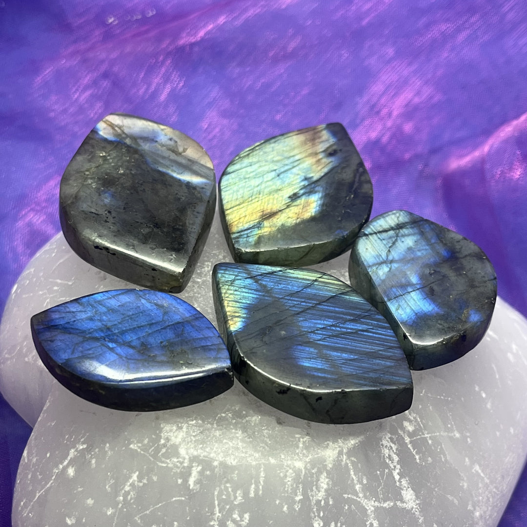 Labradorite Carving Mini