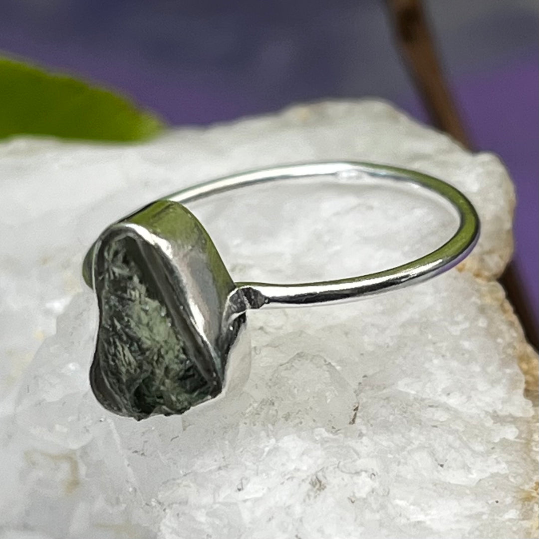 Ring Moldavite Raw 0.90 cm