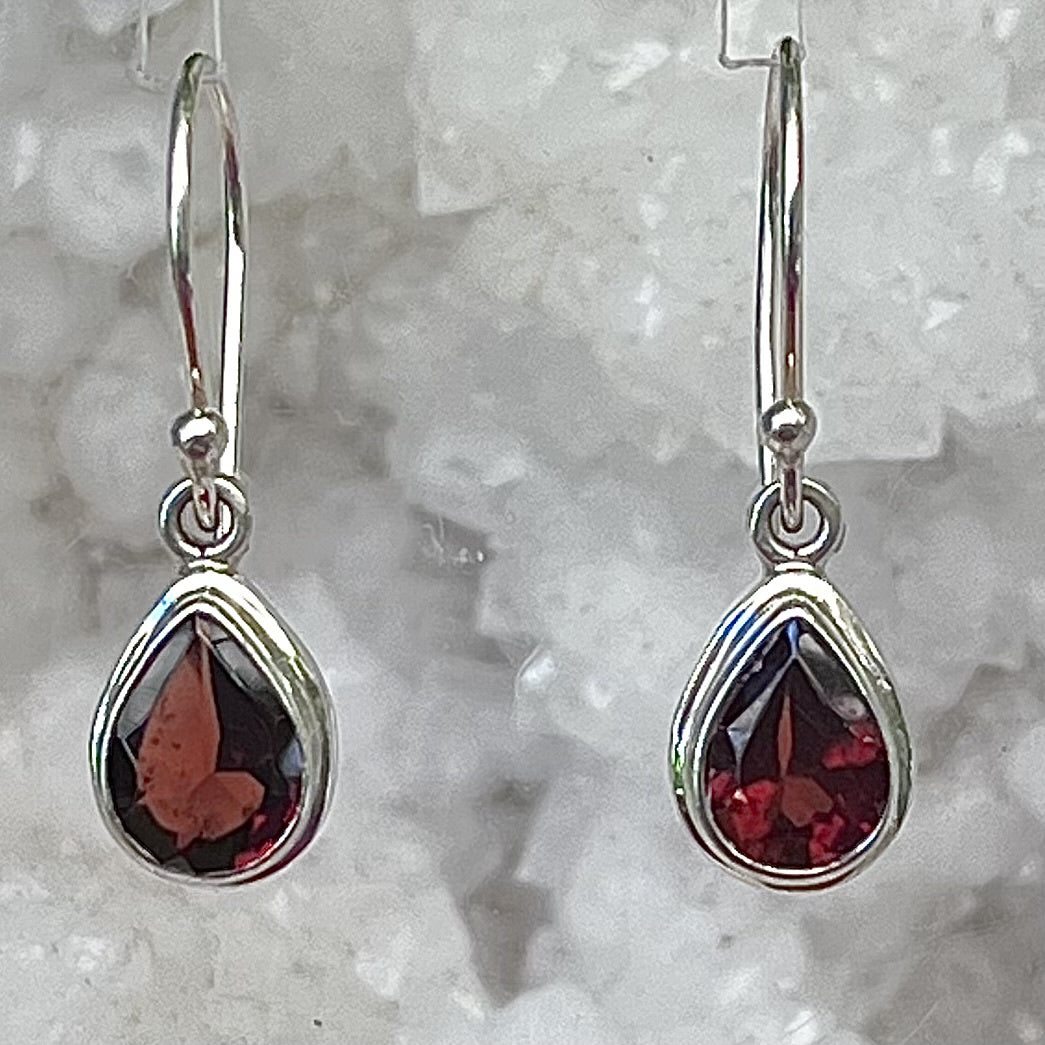 Earrings Garnet Teardrop Faceted 2.6 cm