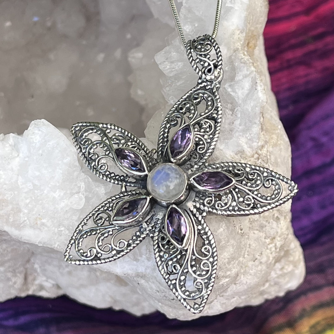 Necklace Flower Amethyst and Moonstone