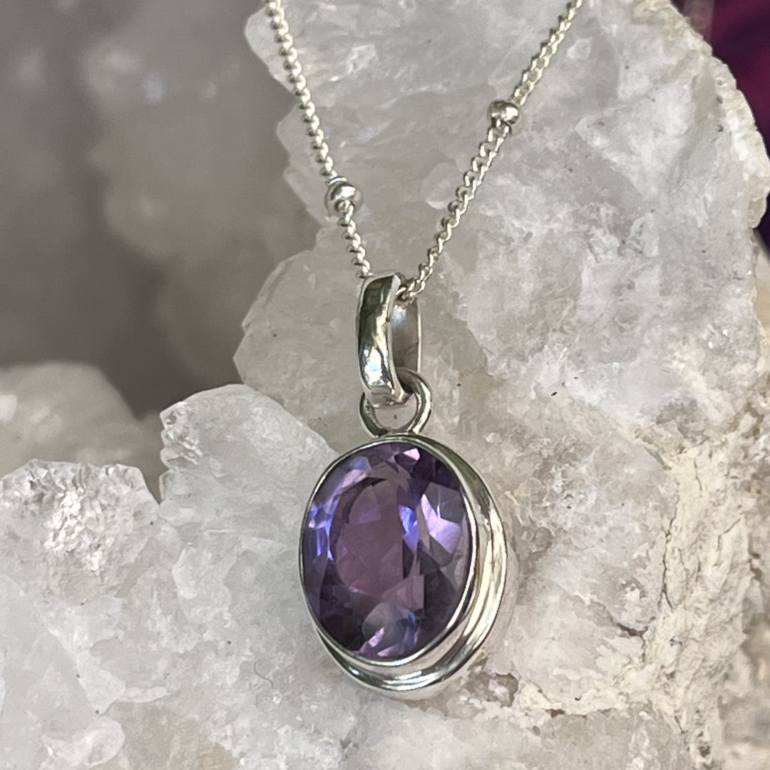 Necklace Amethyst Oval Facet 0.9 cm