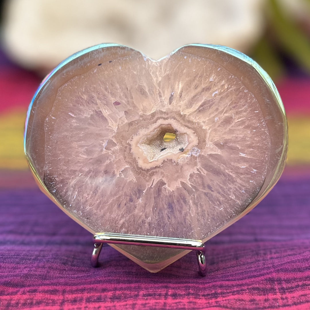 Heart Aura Druzy on Stand 8.3 cm