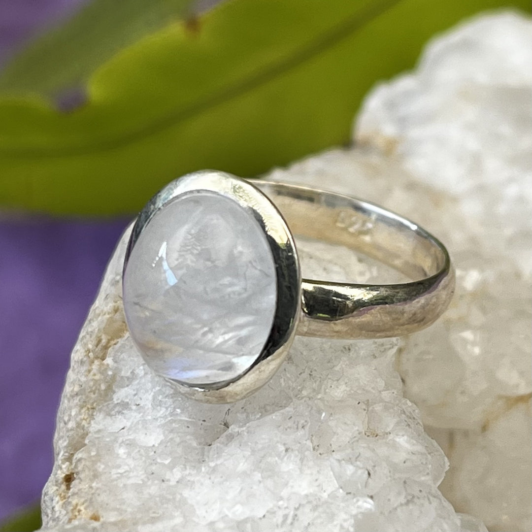 Ring Rainbow Moonstone Oval 1.1cm