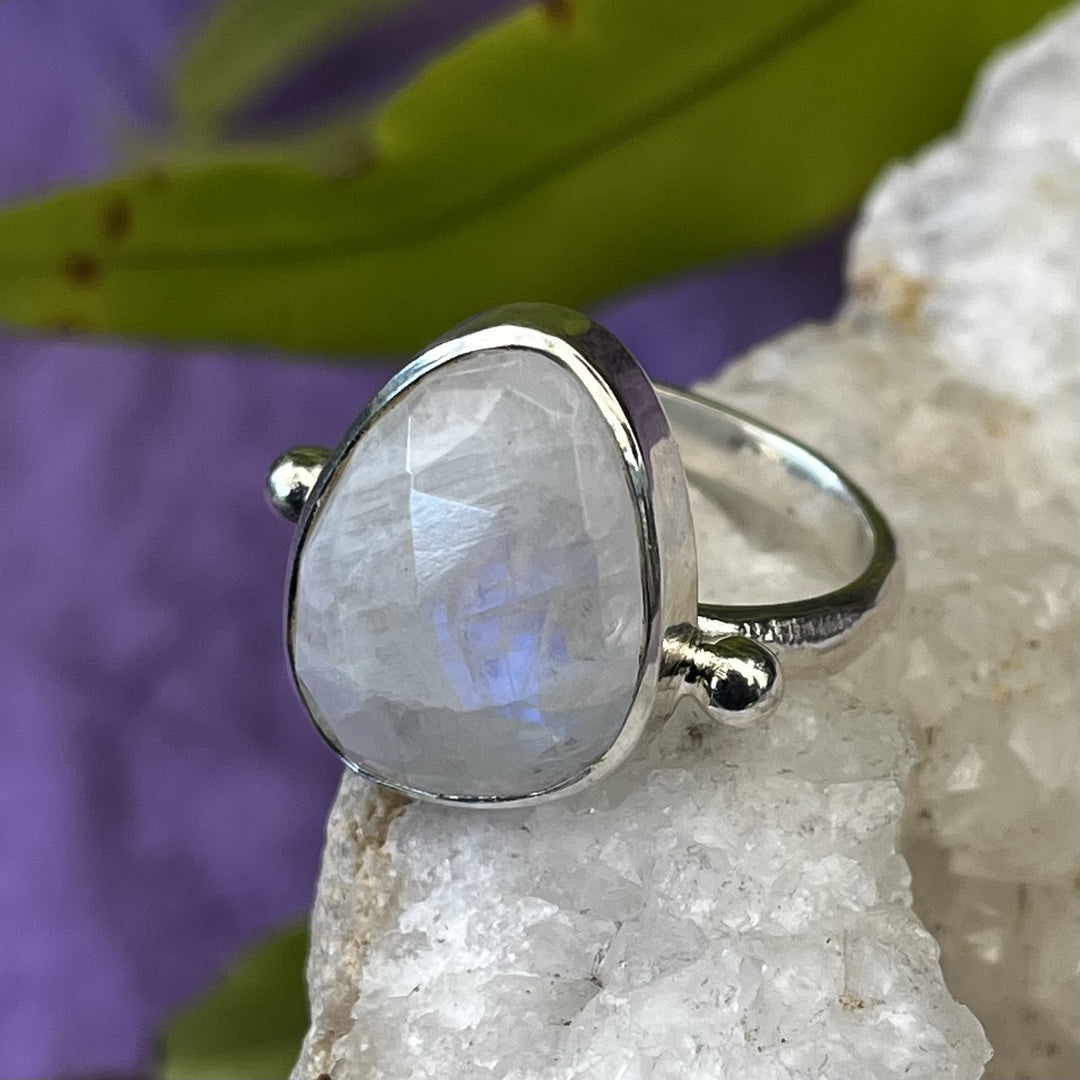 Ring Rainbow Moonstone Freeform 1.16 cm
