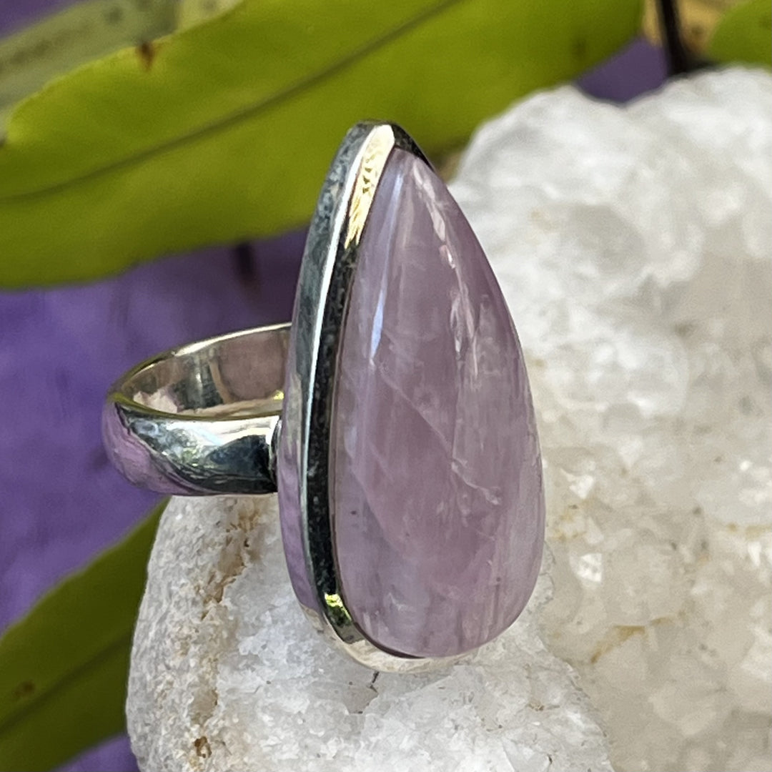 Ring Kunzite Teardrop 1.6 cm