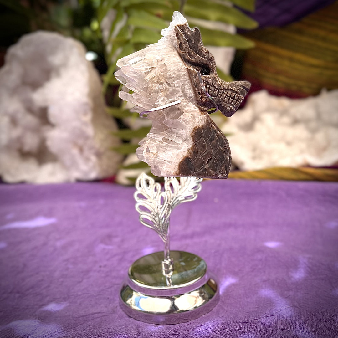 Dragon Head on Quartz 8.9 cm