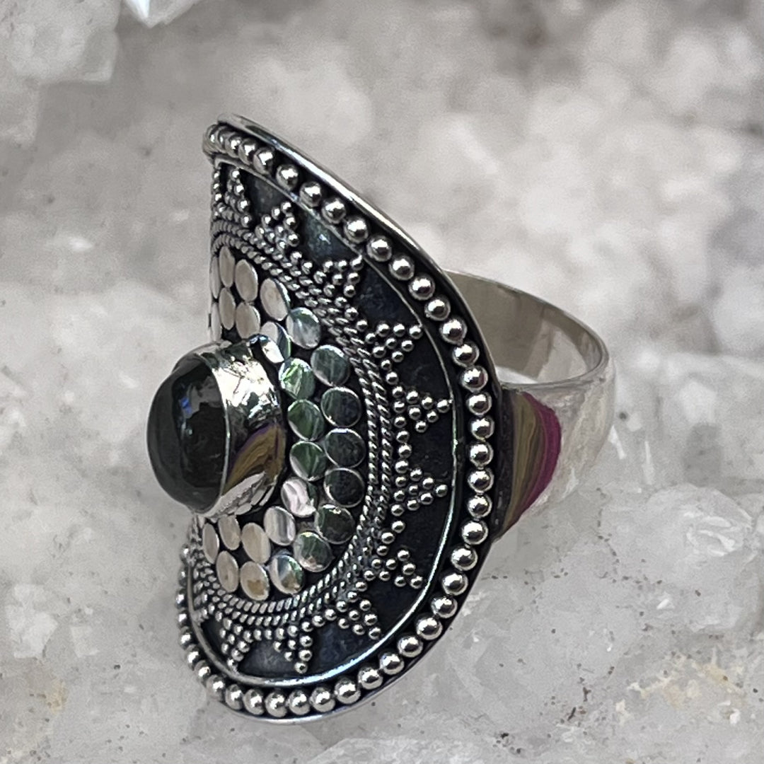Ring Labradorite Shield