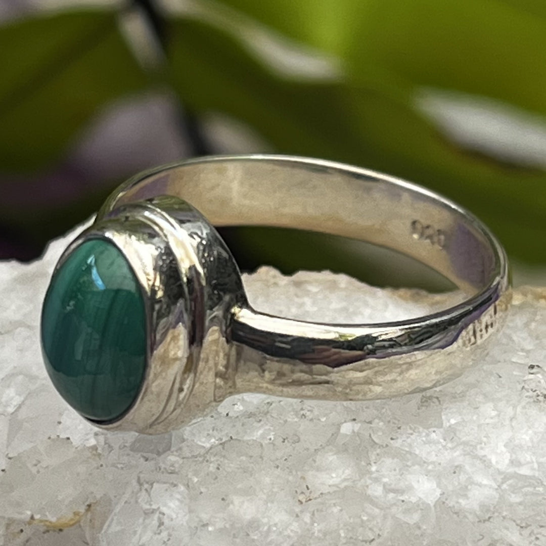 Ring Malachite Oval 0.8cm