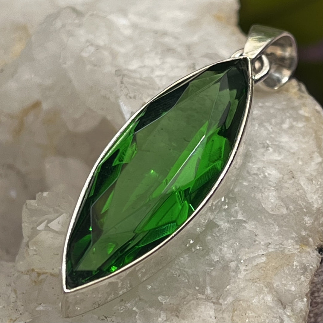 Pendant Green Obsidian Marquise 3.9 cm