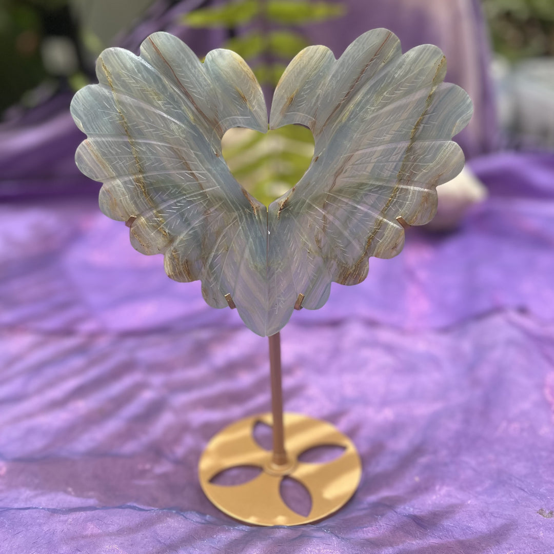 Winged Heart Blue Onyx on Stand XL