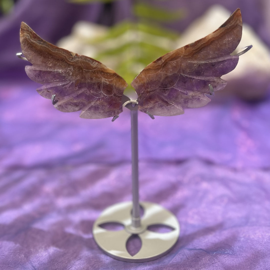 Butterfly Wings Amethyst Agate on Stand 9.8 cm