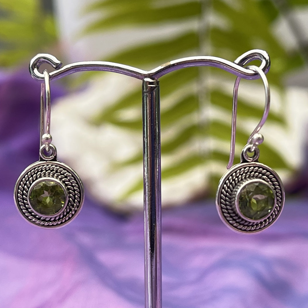 Earrings Peridot Round Facet 2.6 cm