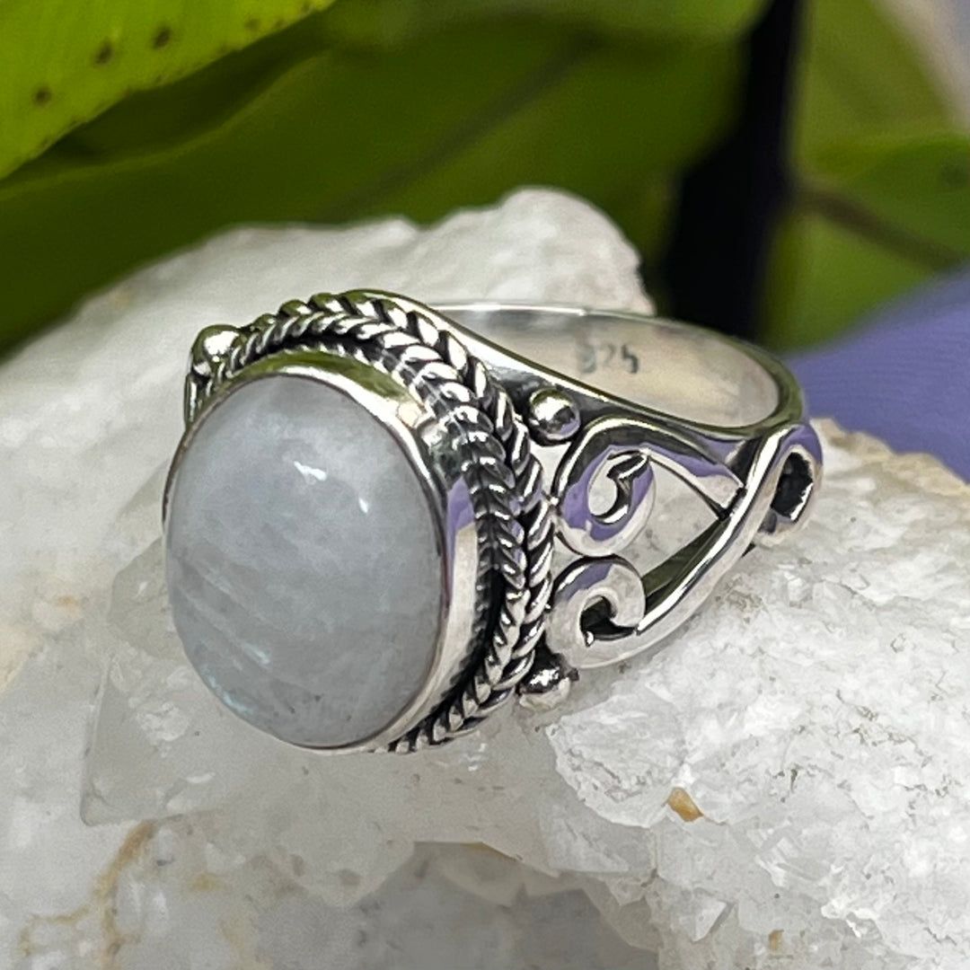 Ring Rainbow Moonstone Oval Filigree 1.0 cm | Carpe Diem With Remi