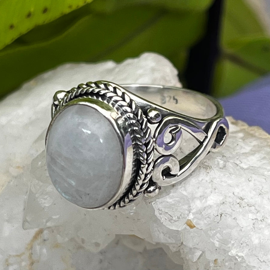 Ring Rainbow Moonstone Oval Filigree 1.0 cm | Carpe Diem With Remi