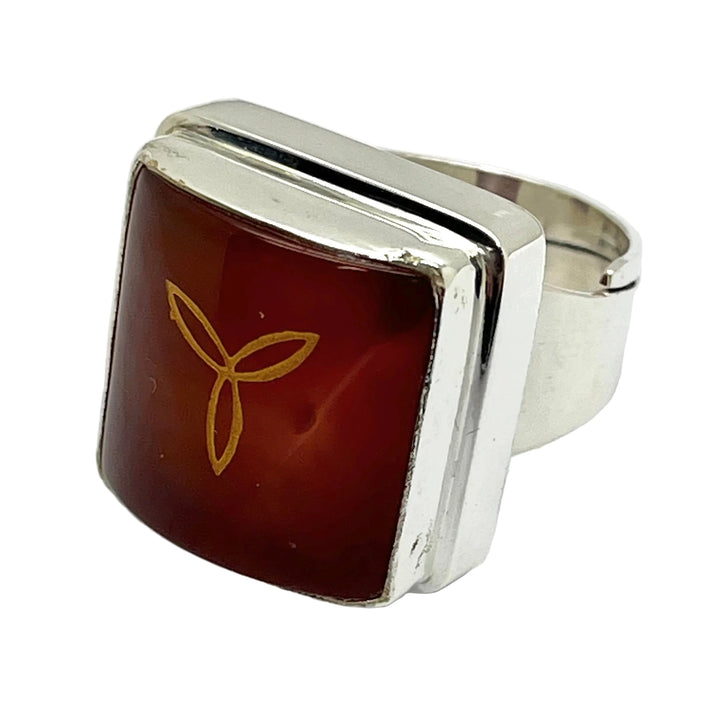 Ring Carnelian Triquetra Square – 1.8 cm