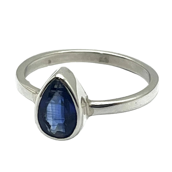Ring Tanzanite Teardrop Faceted