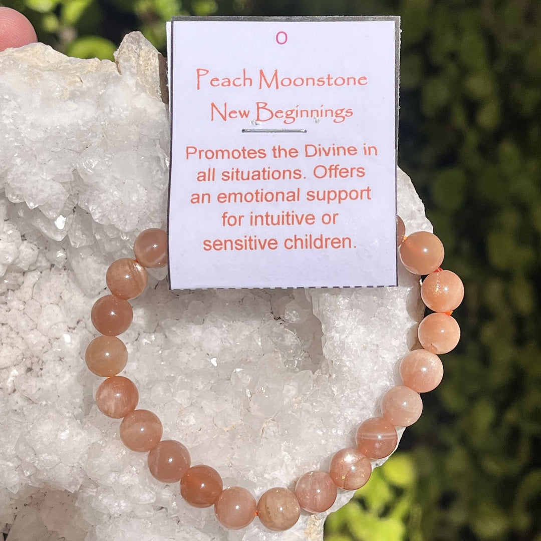 Bracelet Peach Moonstone 8 mm Beads