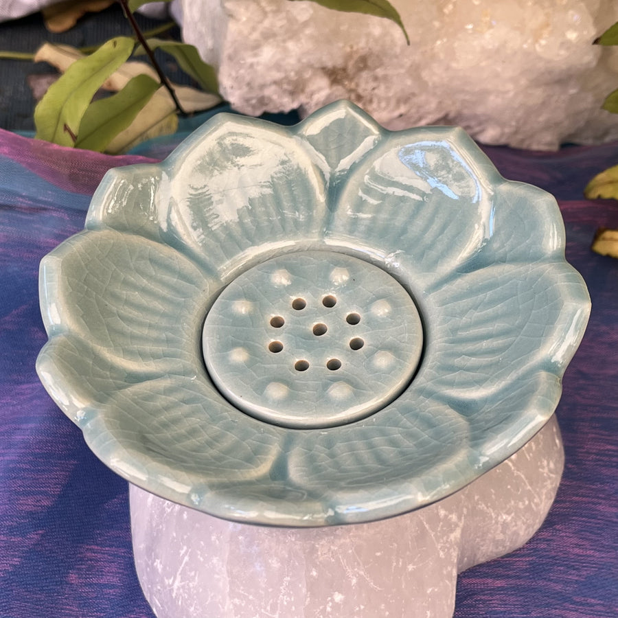 Incense Holder Blue Lotus | Carpe Diem with Remi