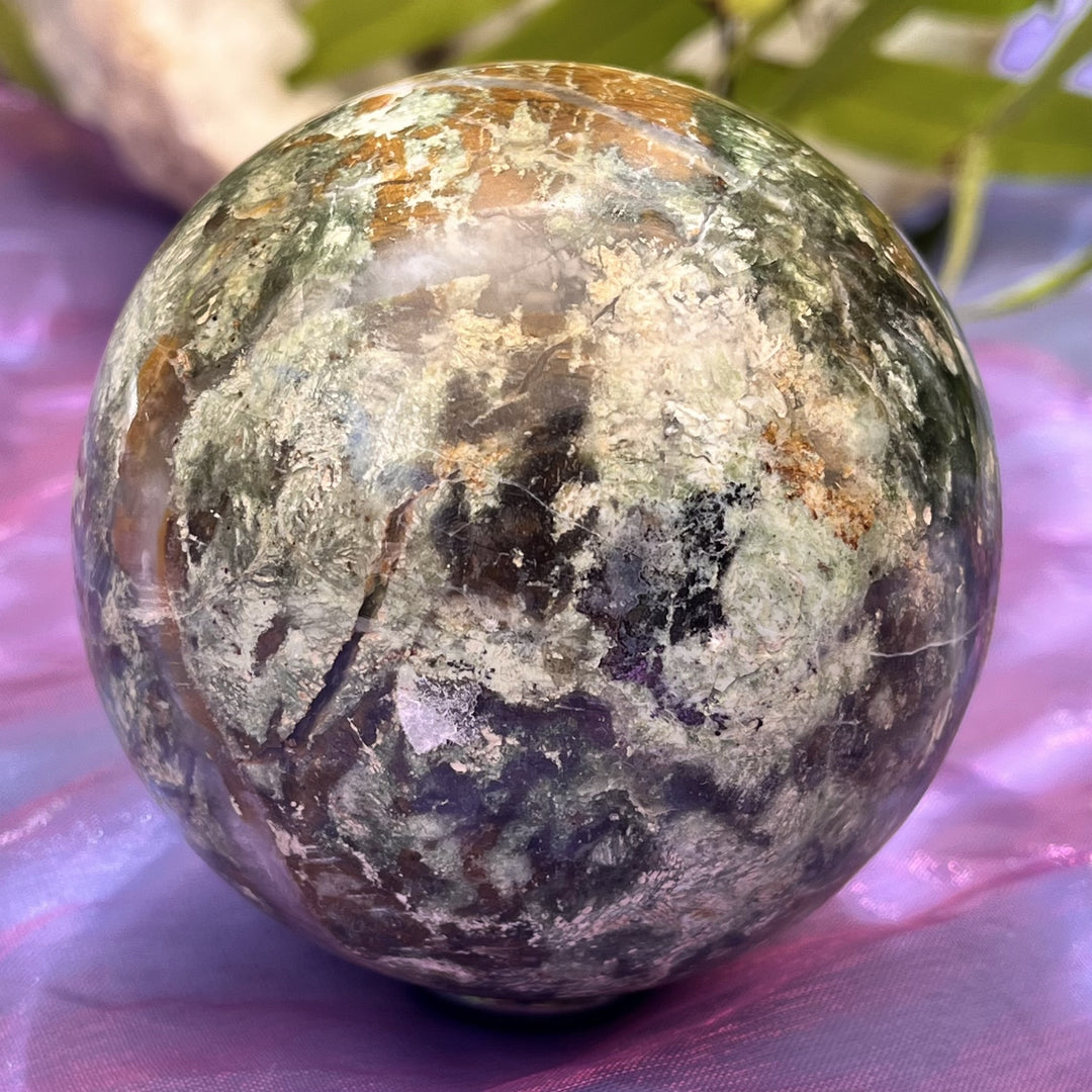 Sphere Chrysoprase Madagascar 7.3 cm