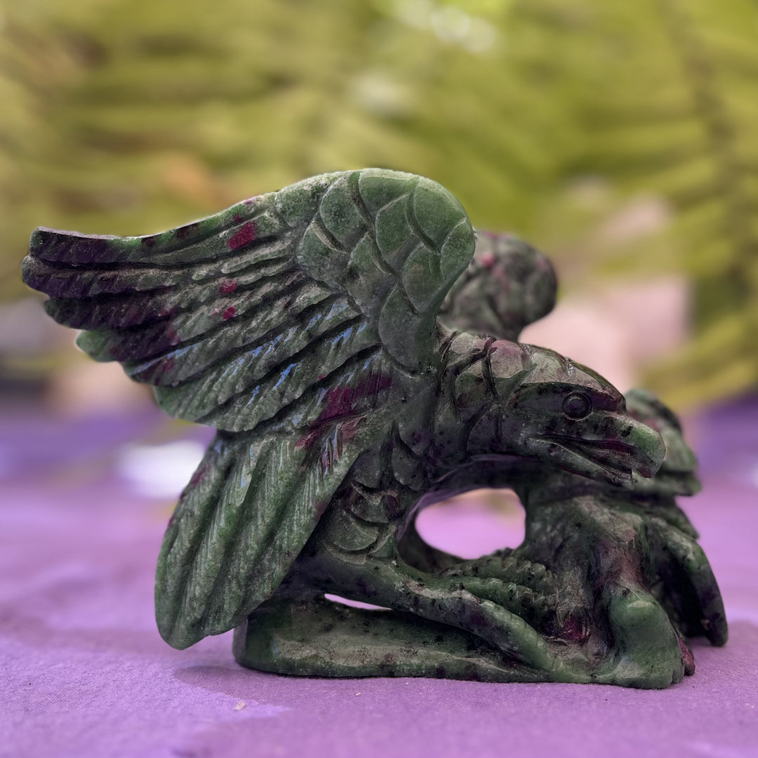 Eagle Ruby Zoisite 18 cm