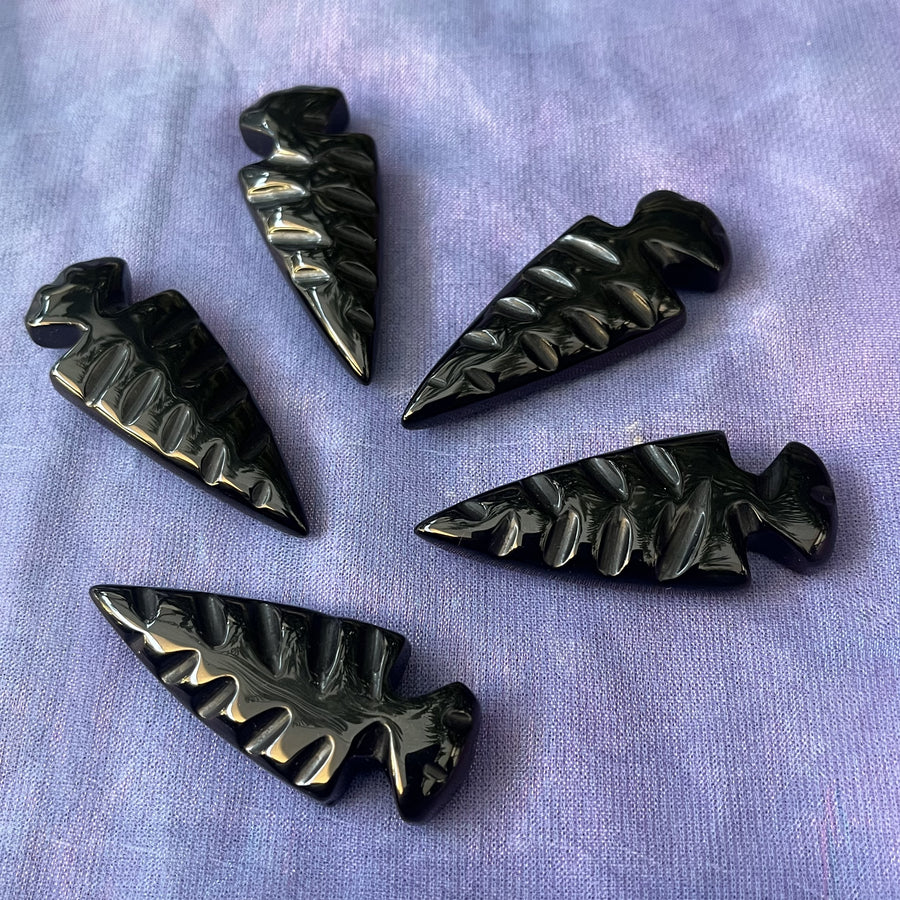 Arrowhead Carved 5 cm | Carpe Diem with Remi