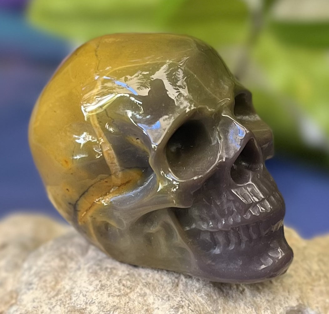 Skull Mookaite Grey Purple 4.6 cm