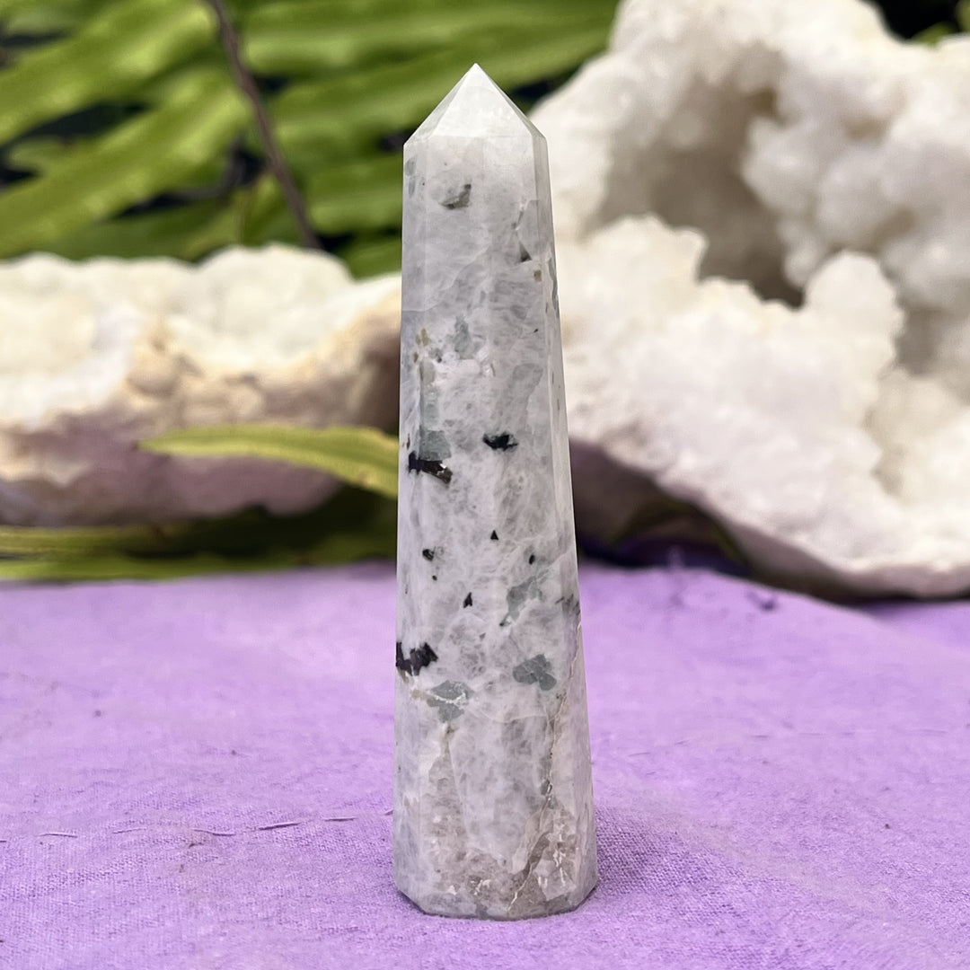 Point Rainbow Moonstone 9.0 cm