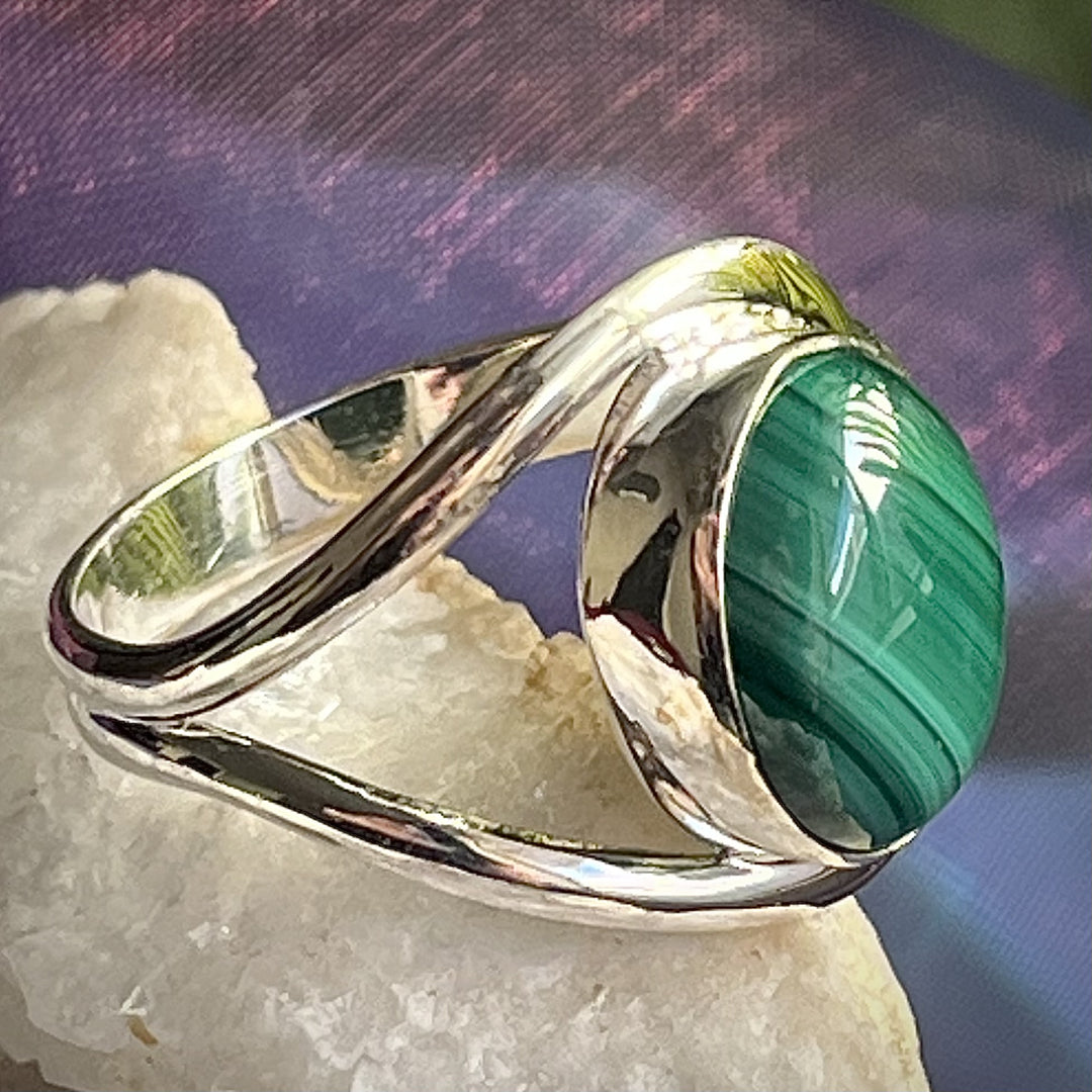 Ring Malachite Oval 1.3 cm