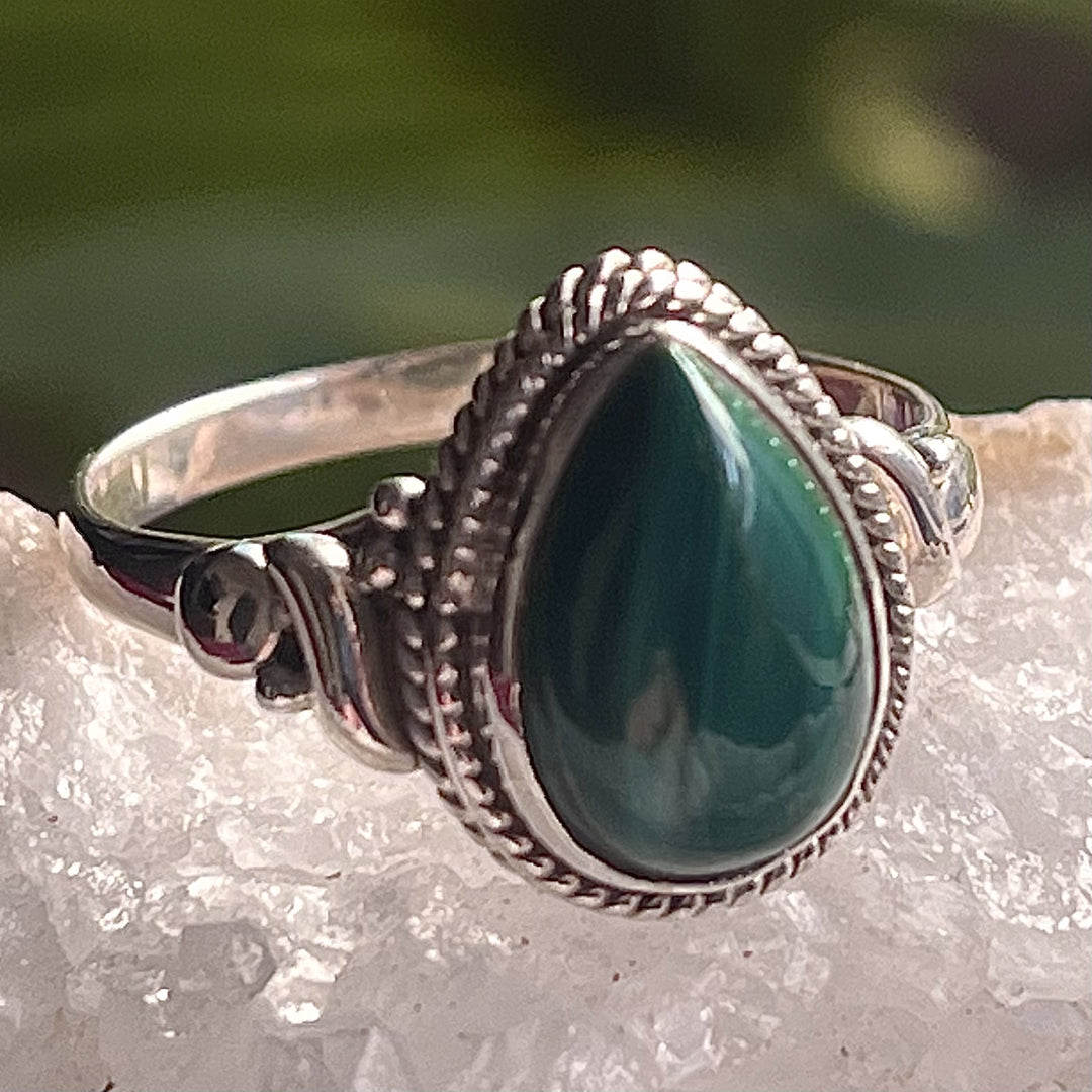 Ring Malachite Teardrop 1.10 cm