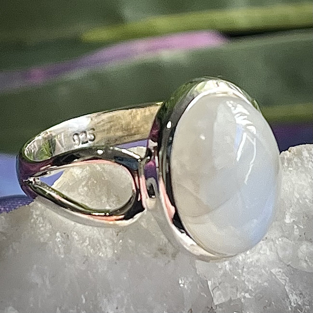 Ring Rainbow Moonstone Oval 1.41 cm