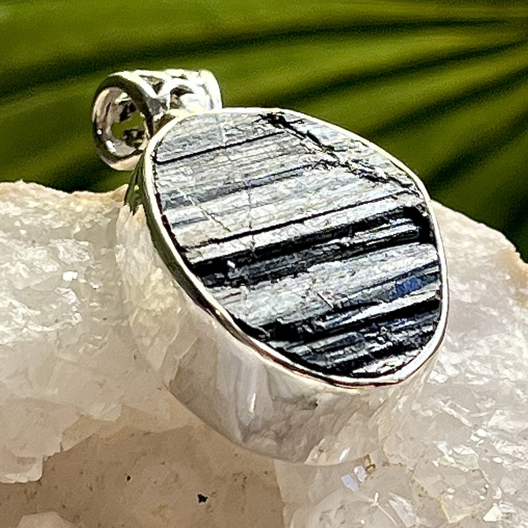 Pendant Black Tourmaline Oval 3.6 cm