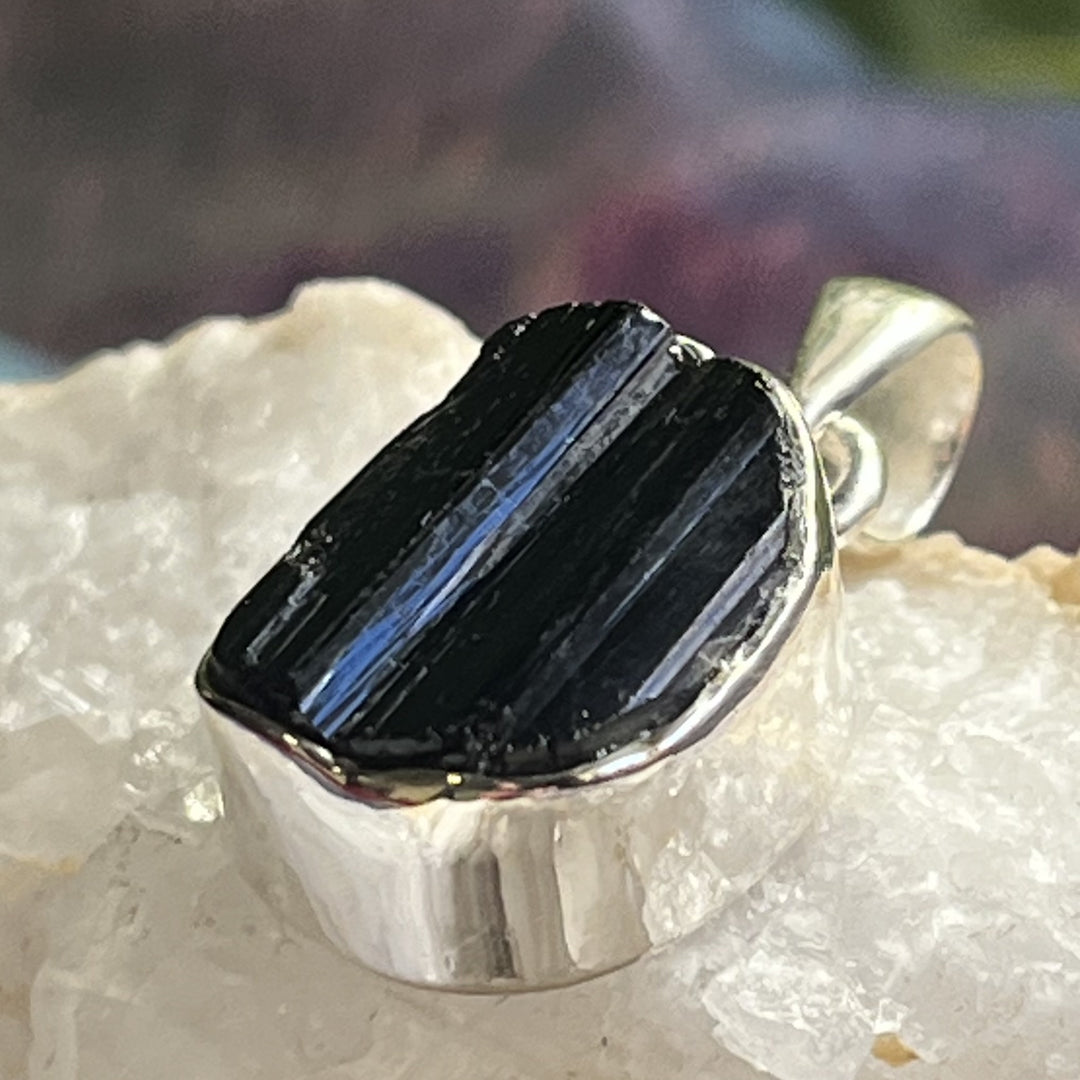 Pendant Black Tourmaline Oval 2.7 cm