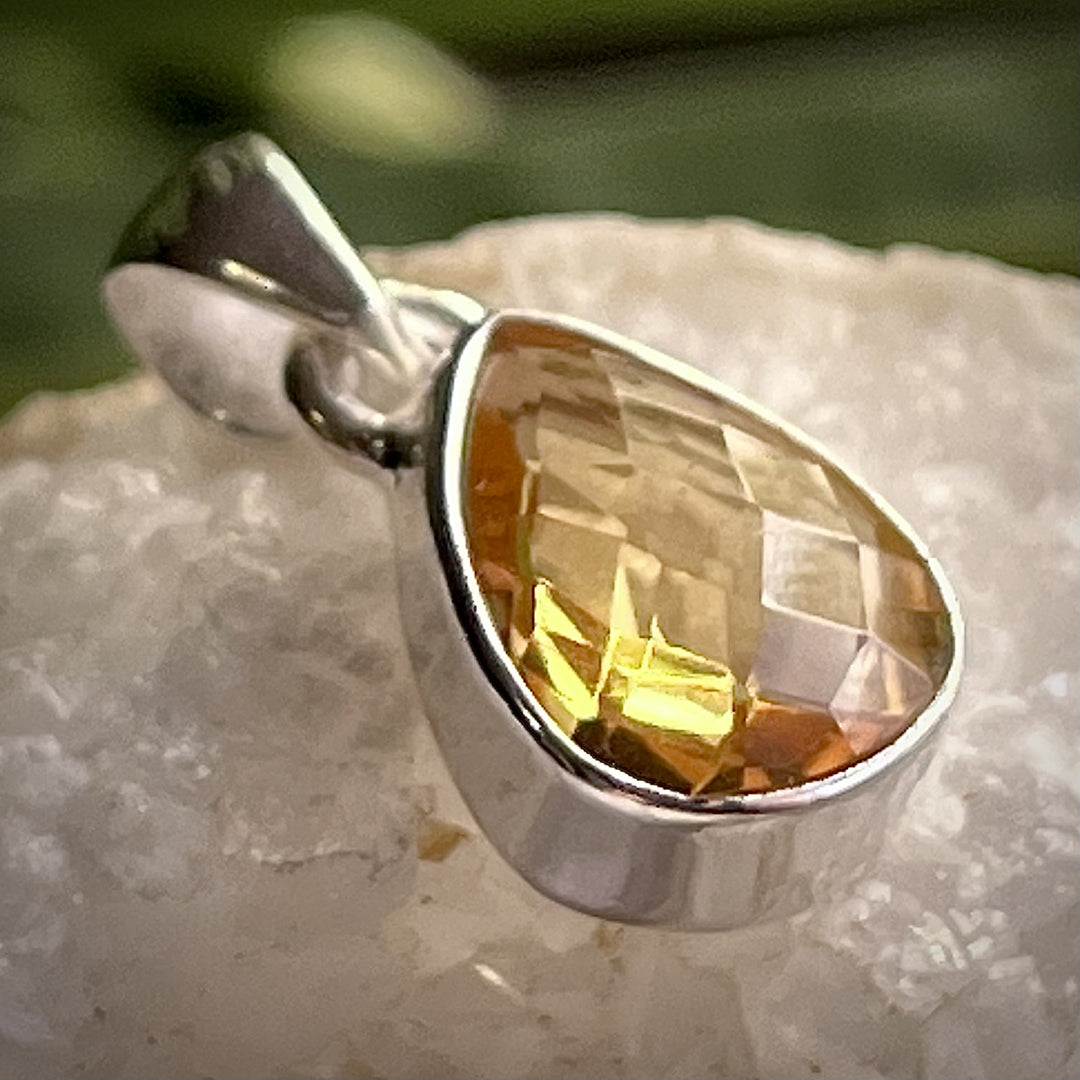 Pendant Citrine Teardrop Faceted 2.2 cm
